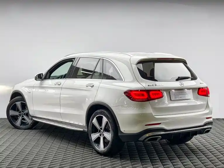 Mercedes-Benz GLC 2023 — фото 6