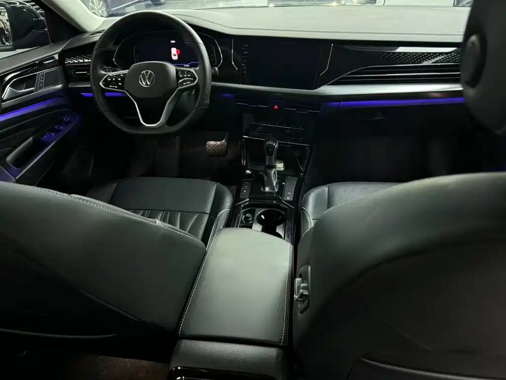 Volkswagen Passat 2023