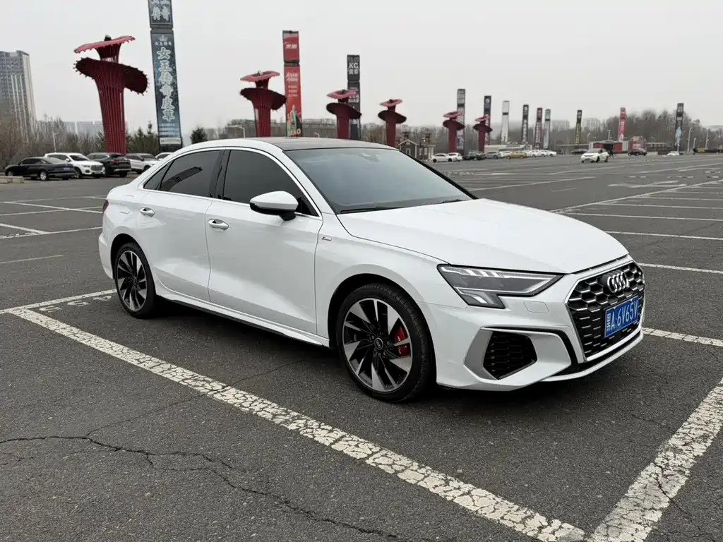 Audi A3 2022 — фото 3
