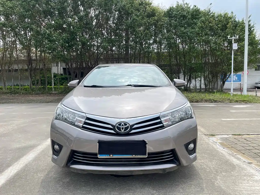 Toyota Corolla 2016 — фото 2