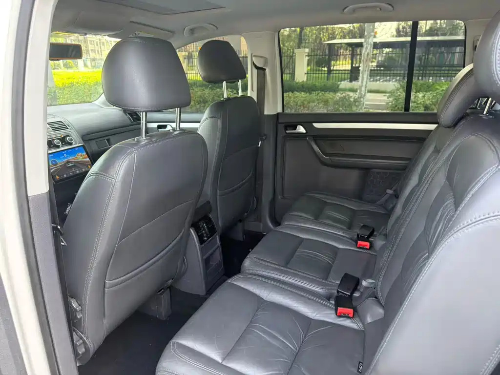 Volkswagen Touran 2015