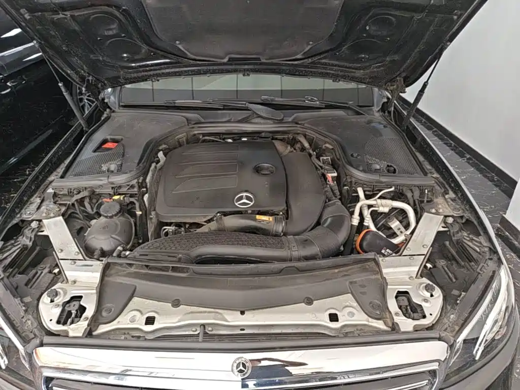 Mercedes-Benz E-Class 2020 — фото 13