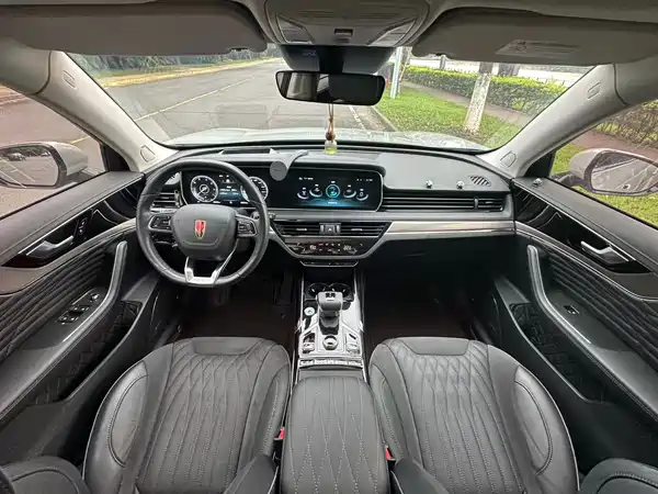 Hongqi HS5 2022