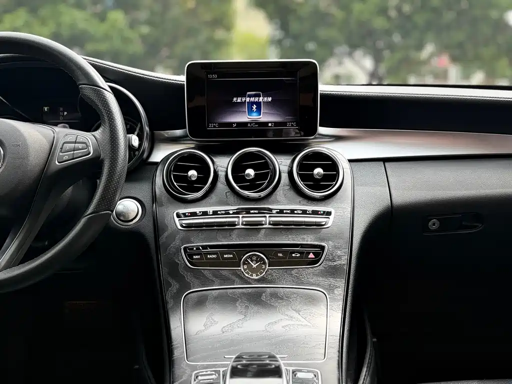 Mercedes-Benz C-Class 2018 — фото 16