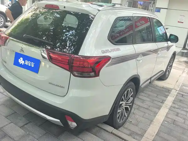 Mitsubishi Outlander 2018