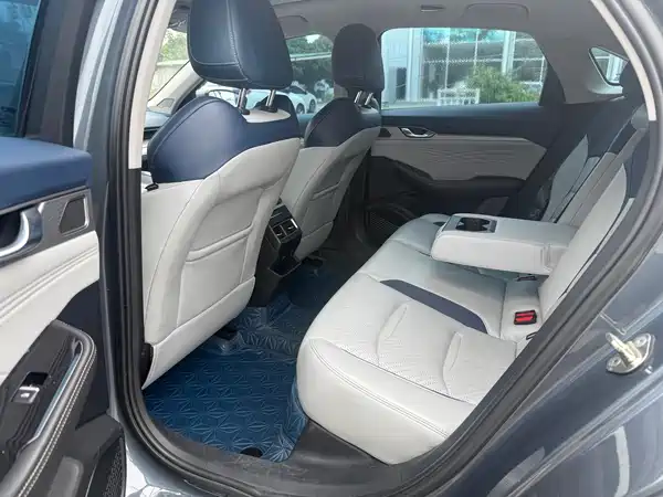 Geely Xingrui 2021