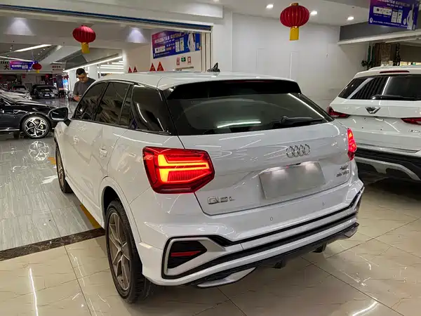 Audi Q2L 2022