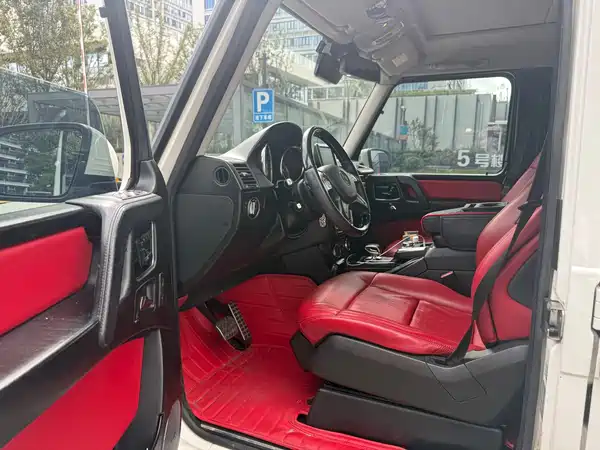 Mercedes-Benz G-Class 2015