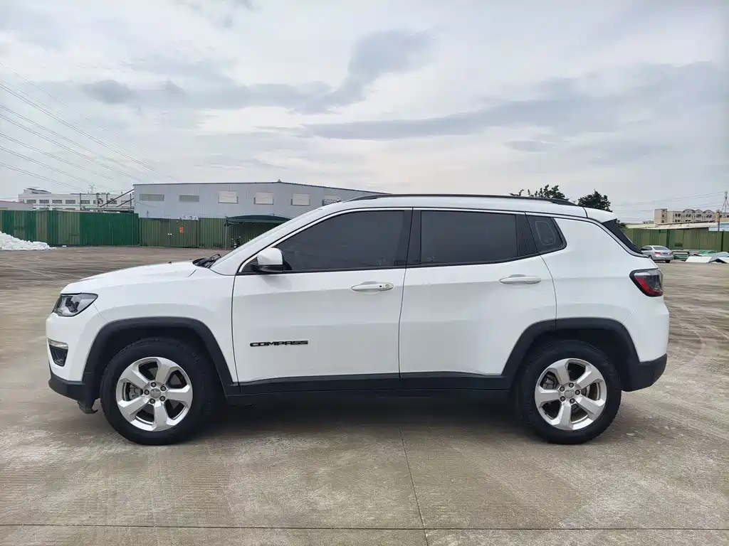 Jeep Compass 2019 — фото 7
