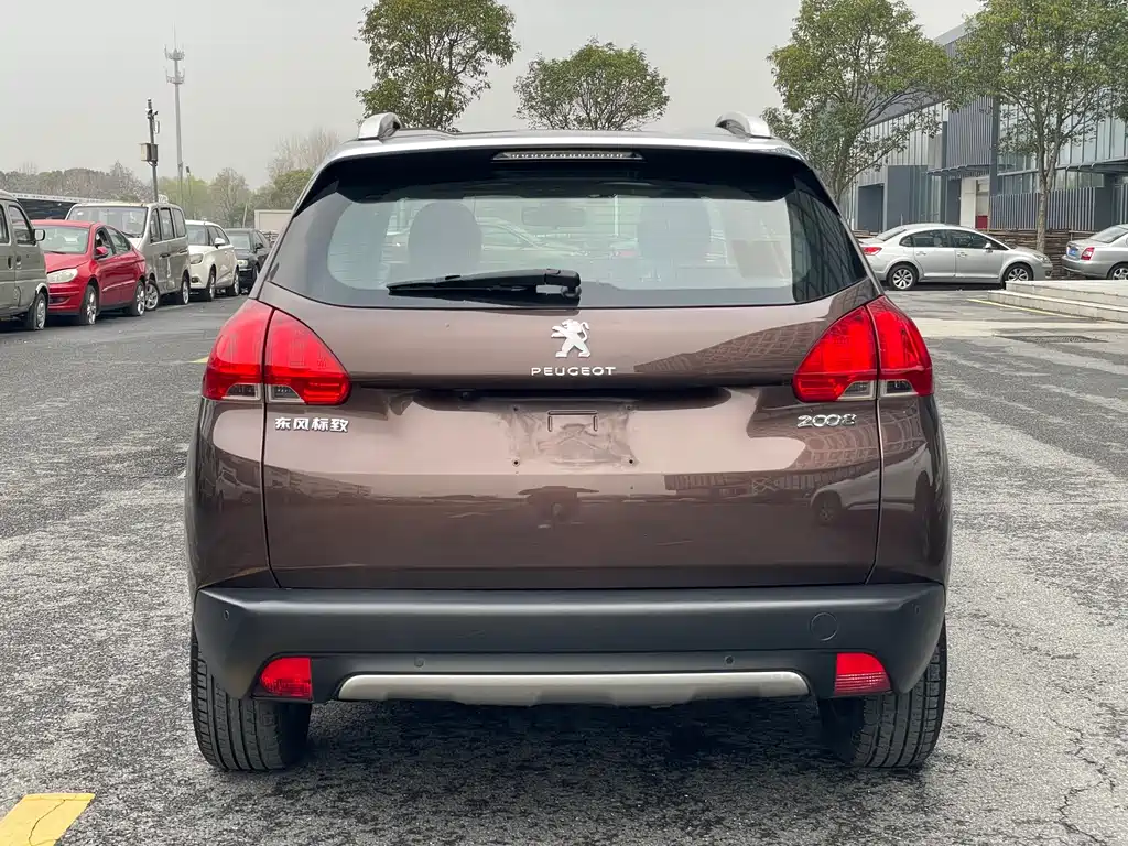 Peugeot 2008 2014 — фото 17