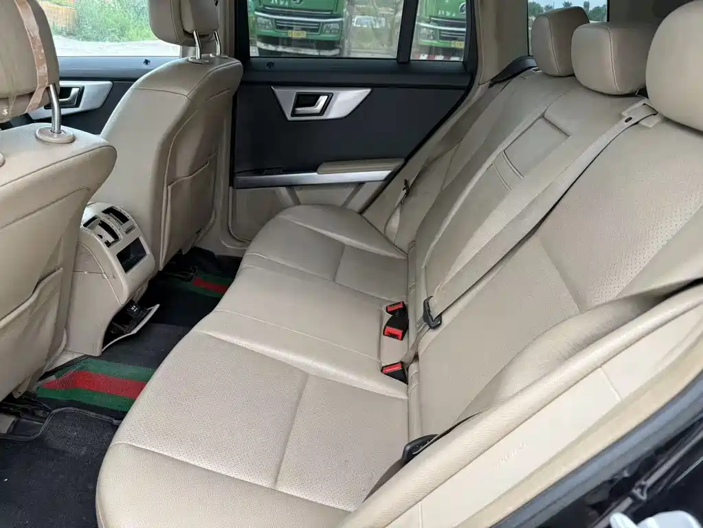 Mercedes-Benz GLK-Class 2012