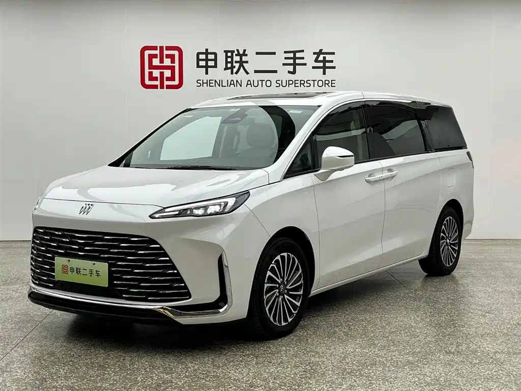 Buick GL8 Hybrid 2025