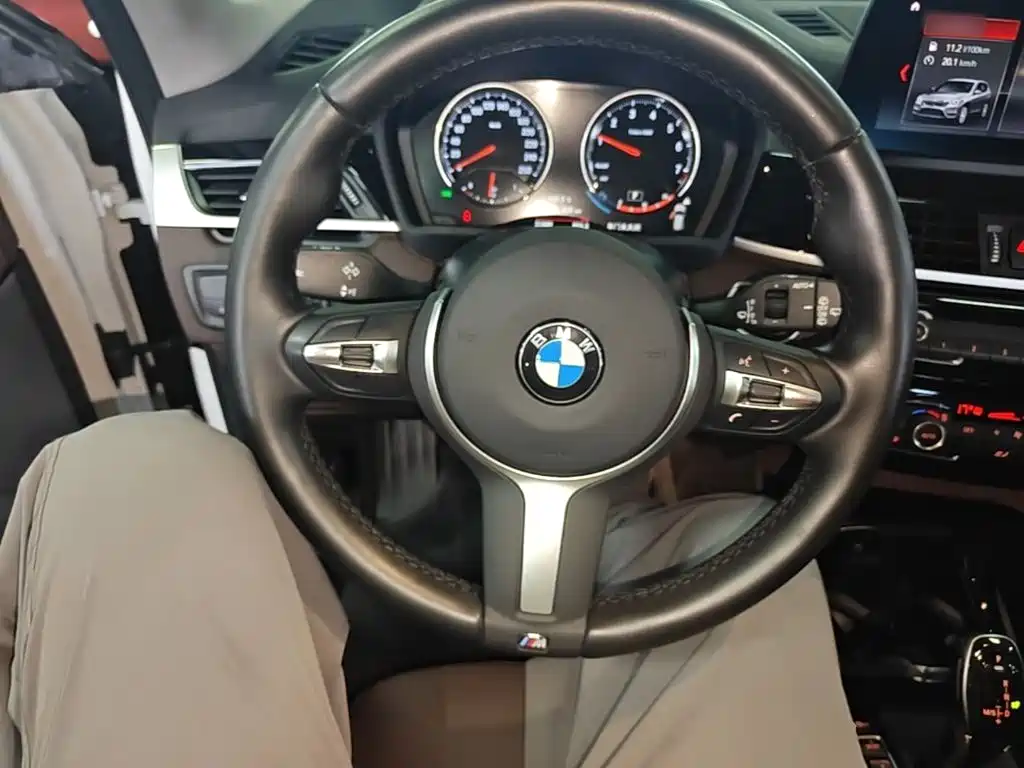 BMW X1 2021 — фото 11