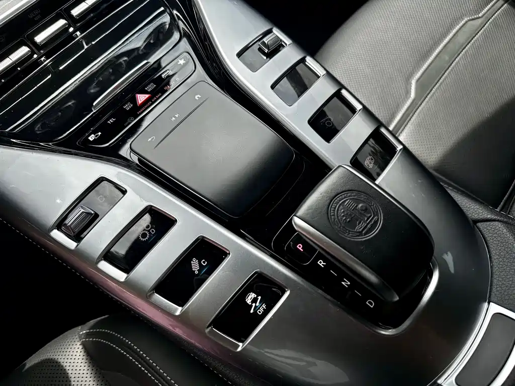 Mercedes-Benz AMG GT 2022 — фото 16