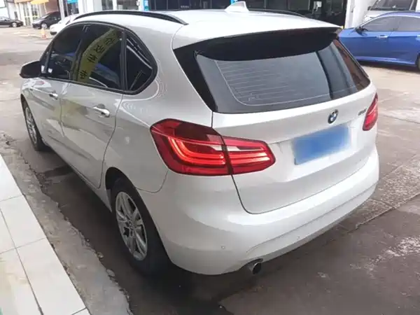 BMW 2 Series Station Wagon 2016