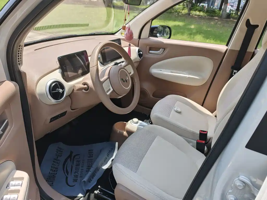 Wuling Hongguang MINIEV 2025