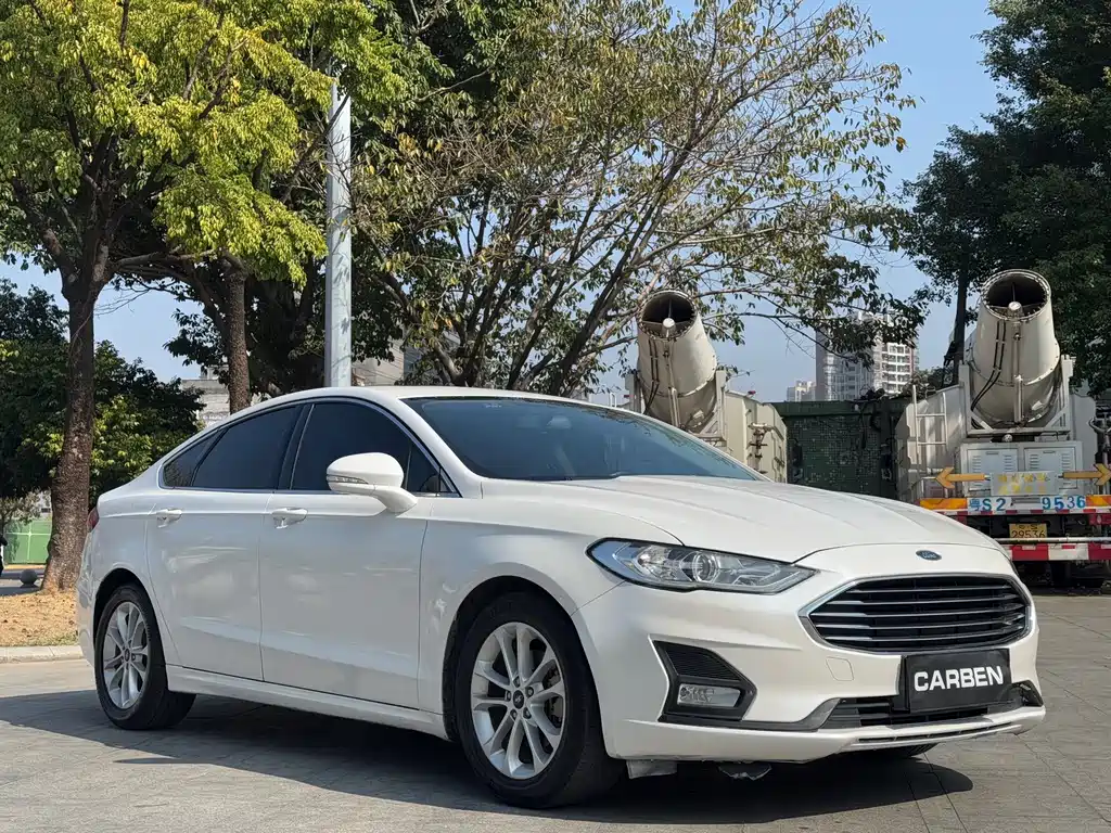Ford Mondeo 2020 — фото 3