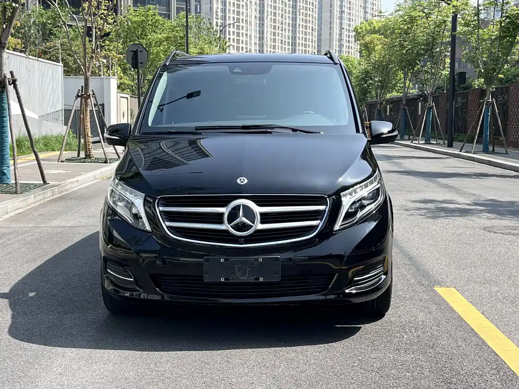 Mercedes-Benz V-Class 2020 — фото 2