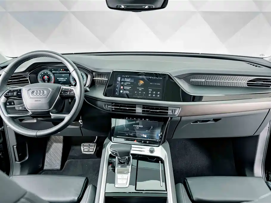 Audi Q6 2025 — фото 10