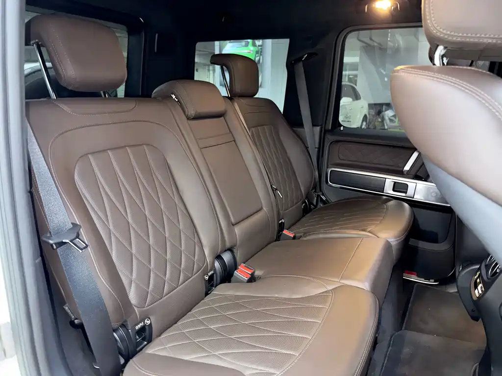 Mercedes-Benz G-Class 2023 — фото 27