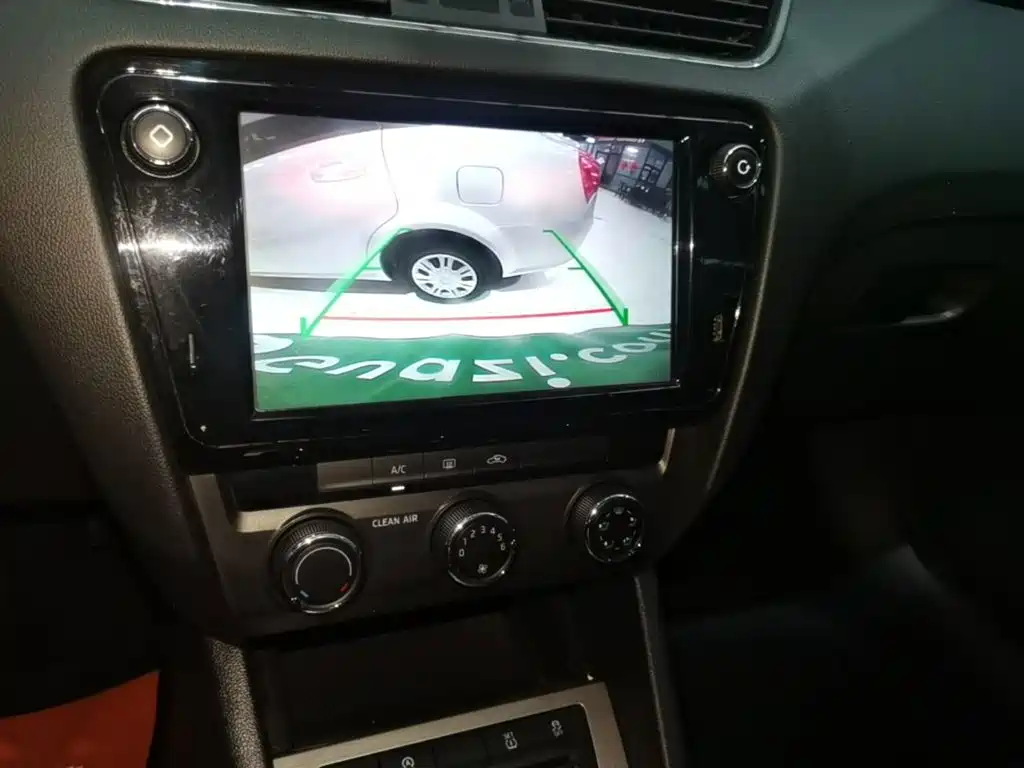 Skoda Octavia 2018 — фото 13