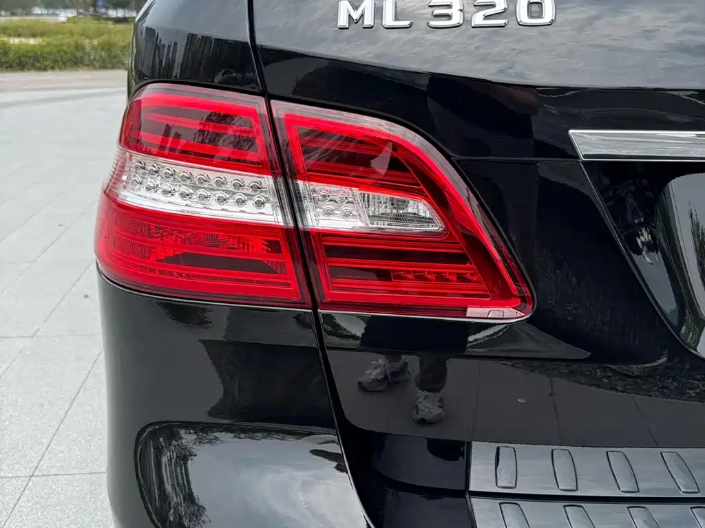Mercedes-Benz M-Class 2015 — фото 16