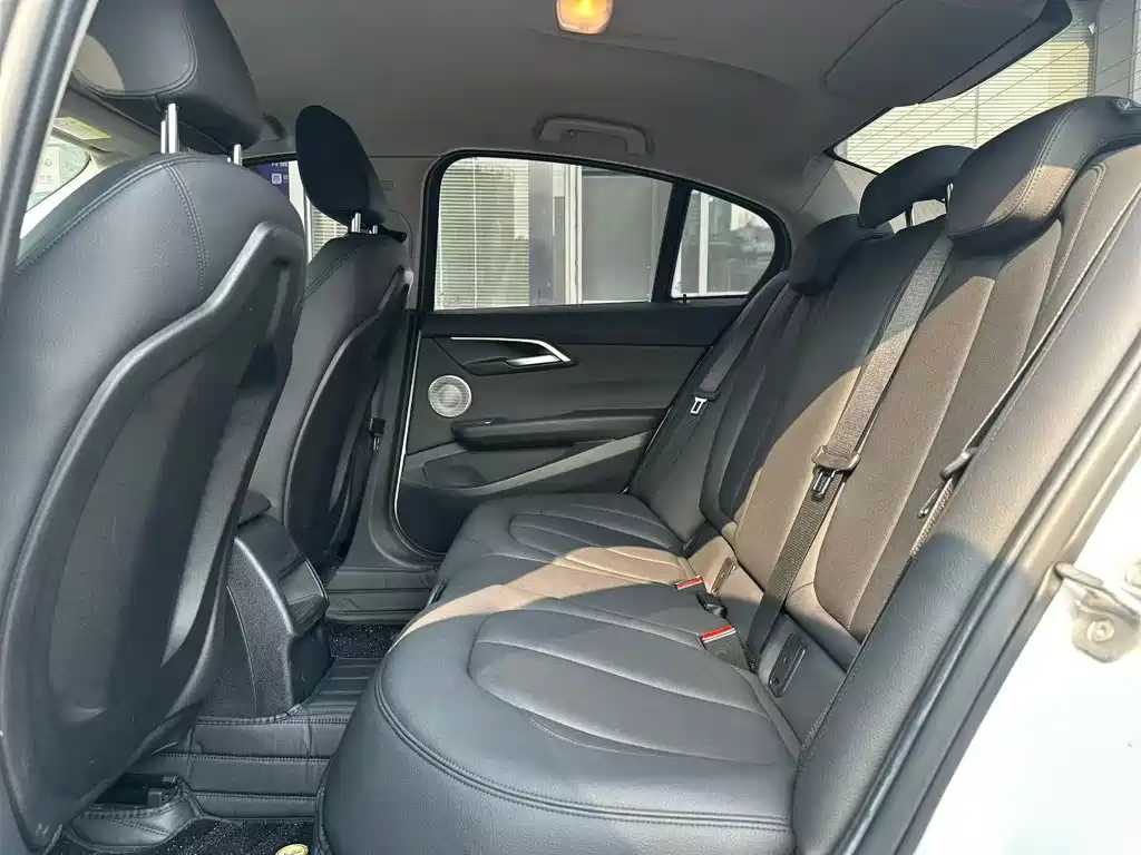 BMW 1 Series 2022