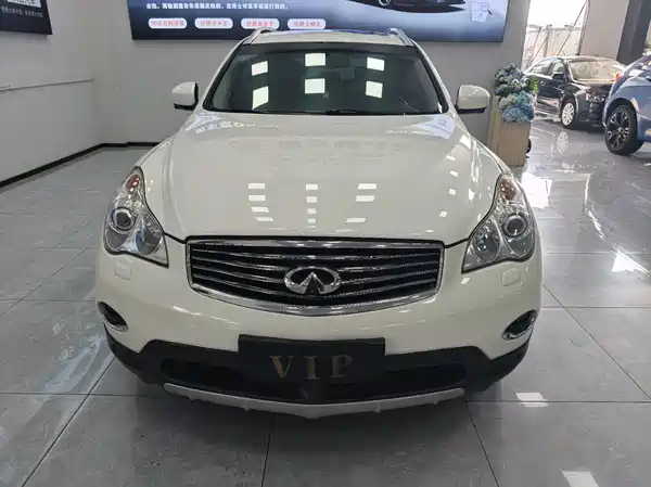 Infiniti QX50 2015