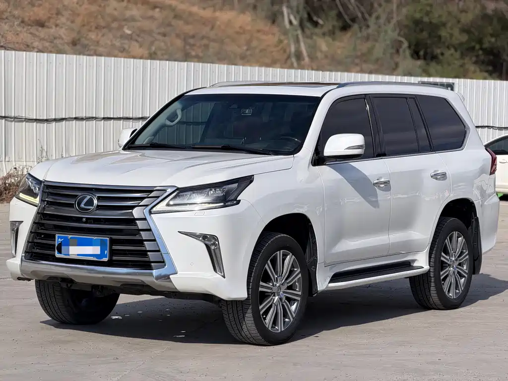 Lexus LX 2017