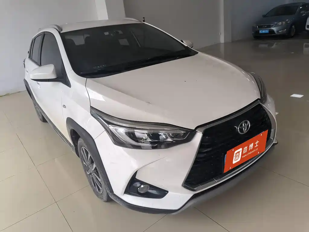 Toyota Yaris L 2023 — фото 5