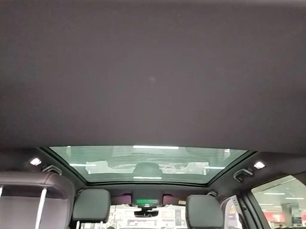 Land Rover Discovery Sport 2021 — фото 15