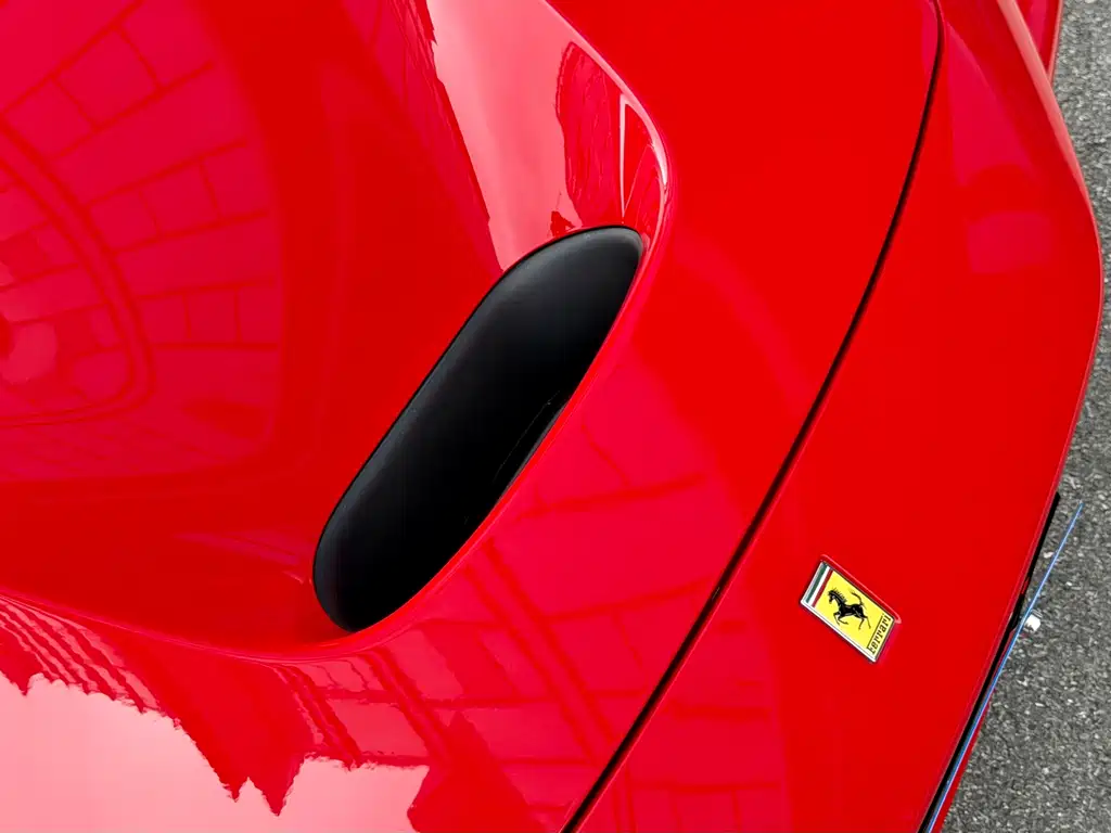 Ferrari F8 2021 — фото 16