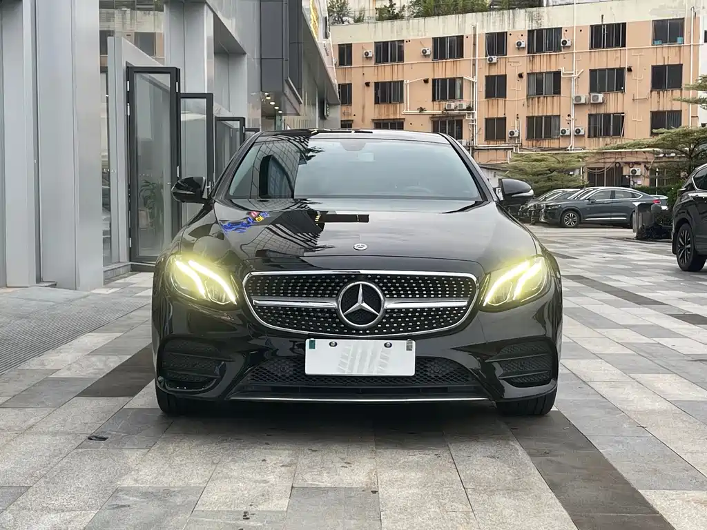 Mercedes-Benz E-Class 2020 — фото 21