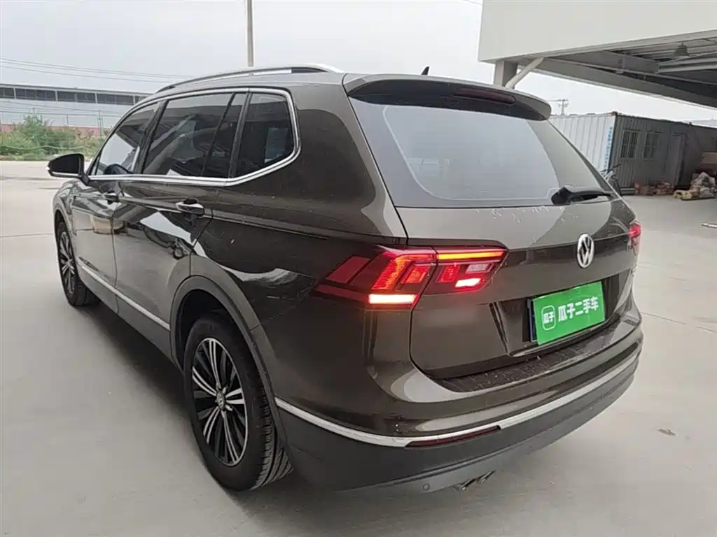 Volkswagen Tiguan L 2020 — фото 5