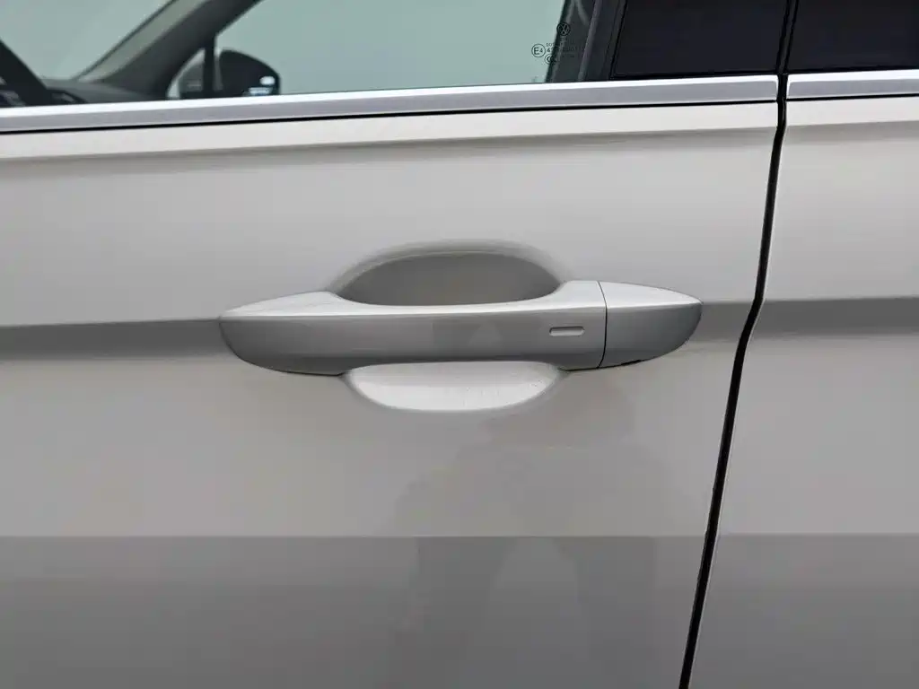 Volkswagen Tiguan L 2018 — фото 18