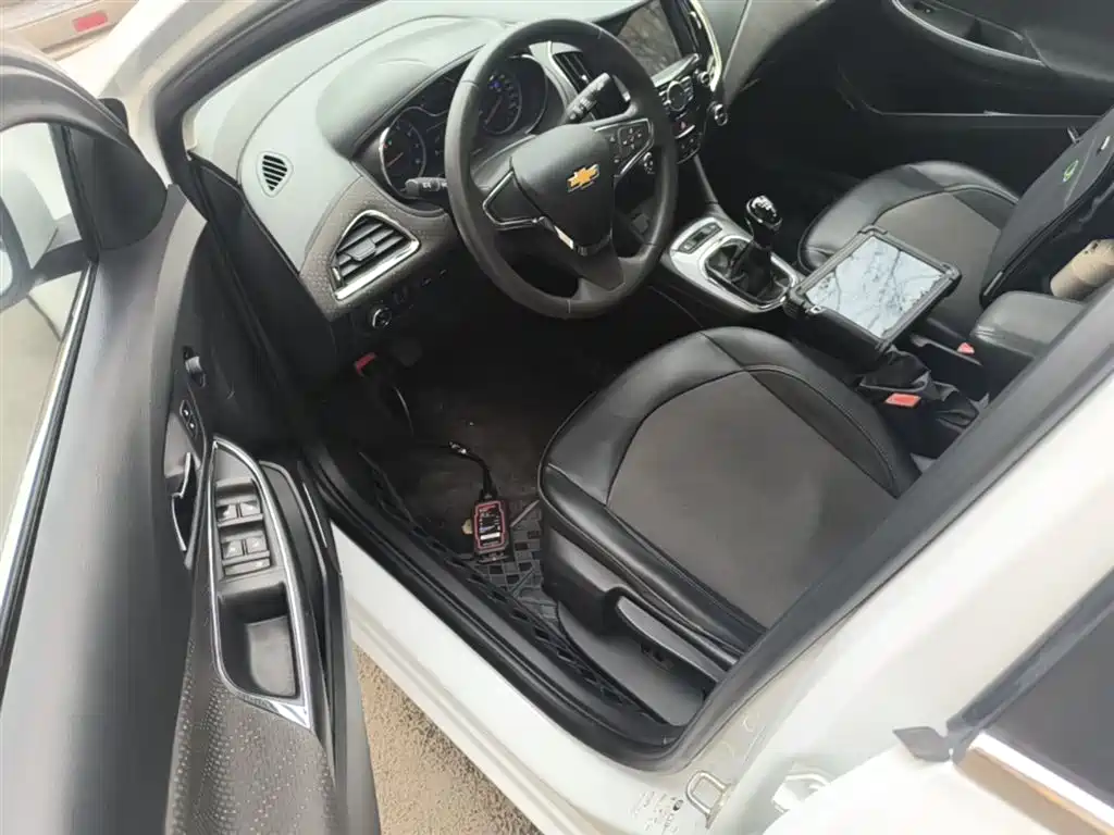 Chevrolet Cruze 2015 — фото 16