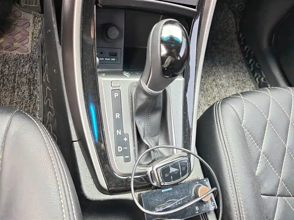 Hyundai Elantra Langdong 2016 — фото 11