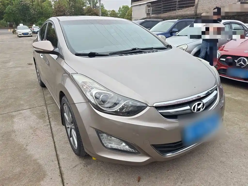 Hyundai Elantra Langdong 2016 — фото 23