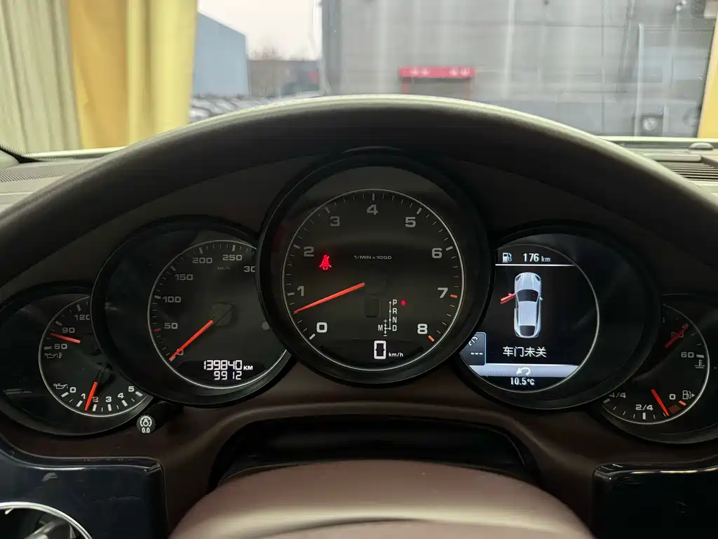 Porsche Panamera 2015 — фото 27