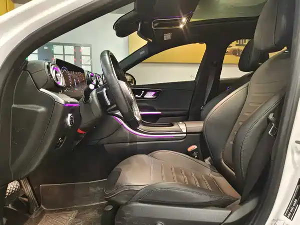Mercedes-Benz C-Class 2024
