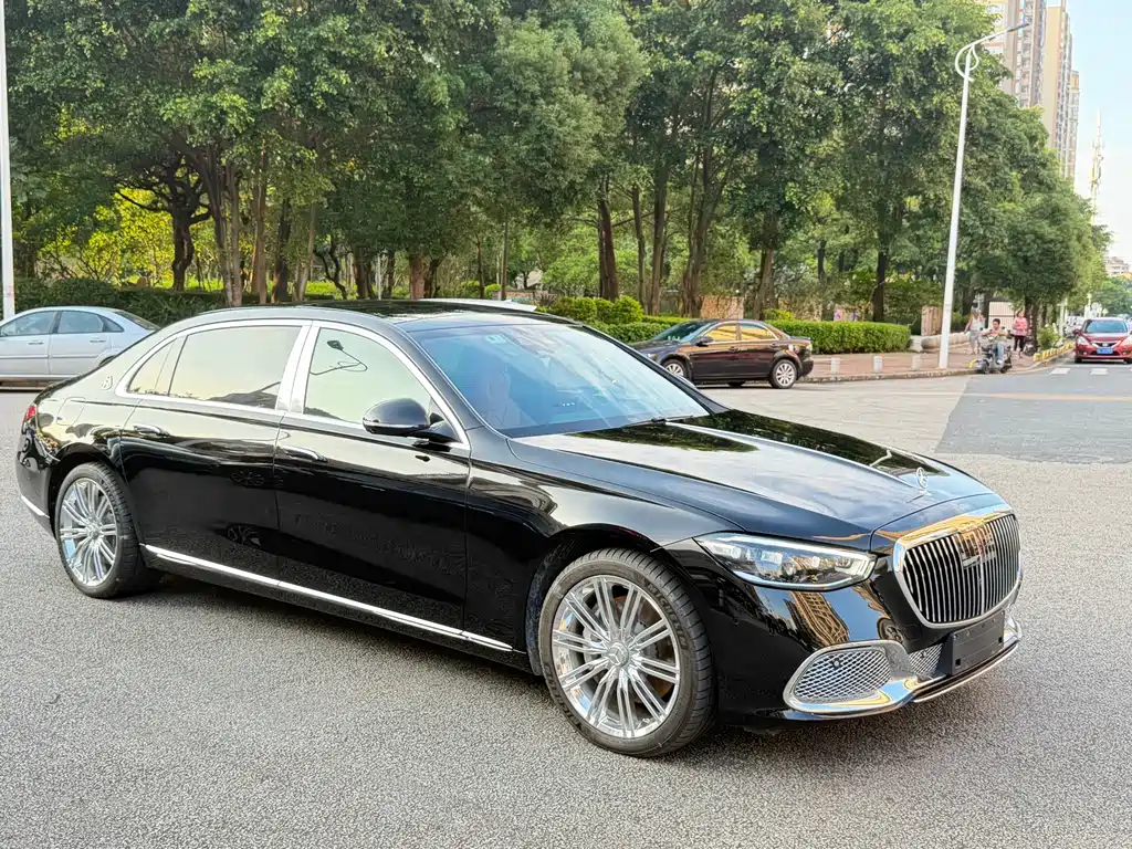 Mercedes-Benz Maybach S-Class 2024