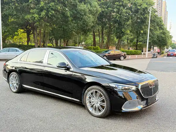 Mercedes-Benz Maybach S-Class 2024