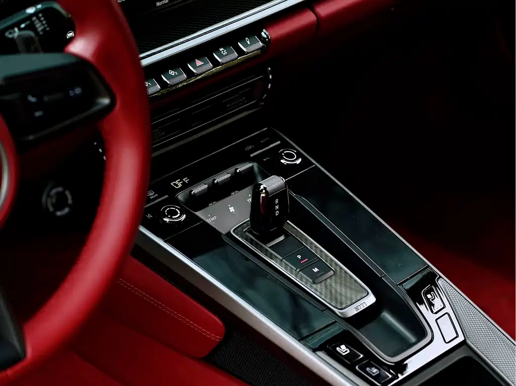 Porsche 911 2023 — фото 12