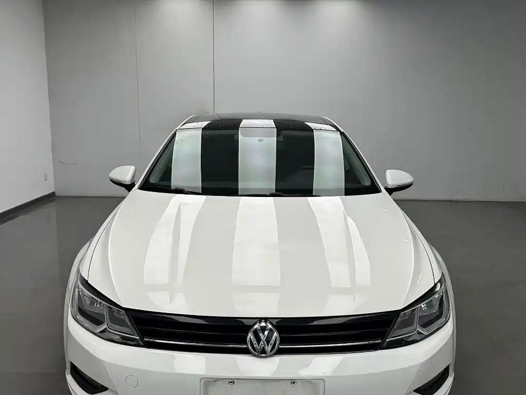 Volkswagen Lamando 2015 — фото 2