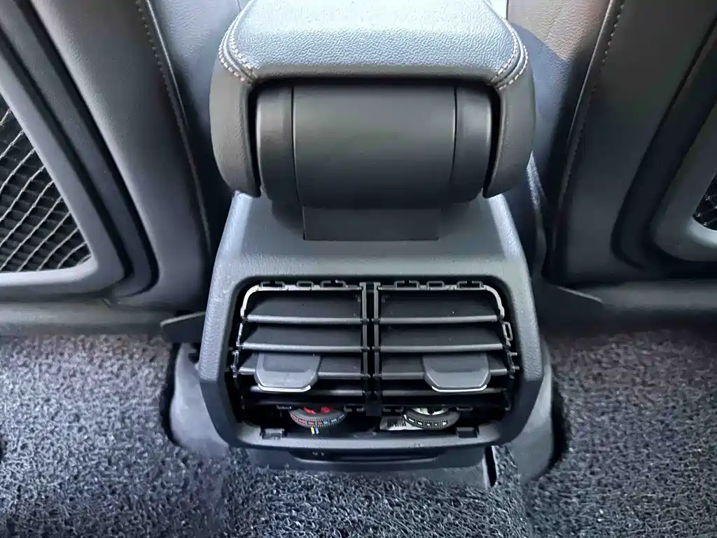 Audi Q3 2023 — фото 15