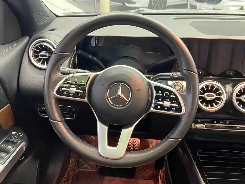 Mercedes-Benz GLB 2020 — фото 14