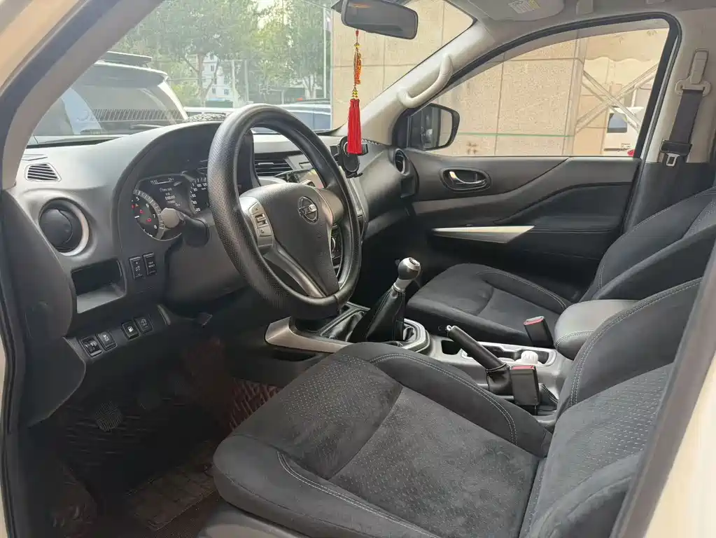 Nissan Terra 2021