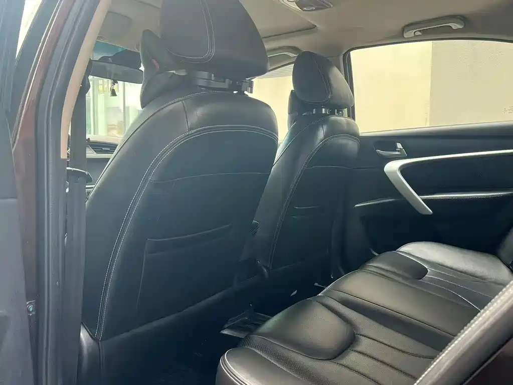 Geely Emgrand 2016