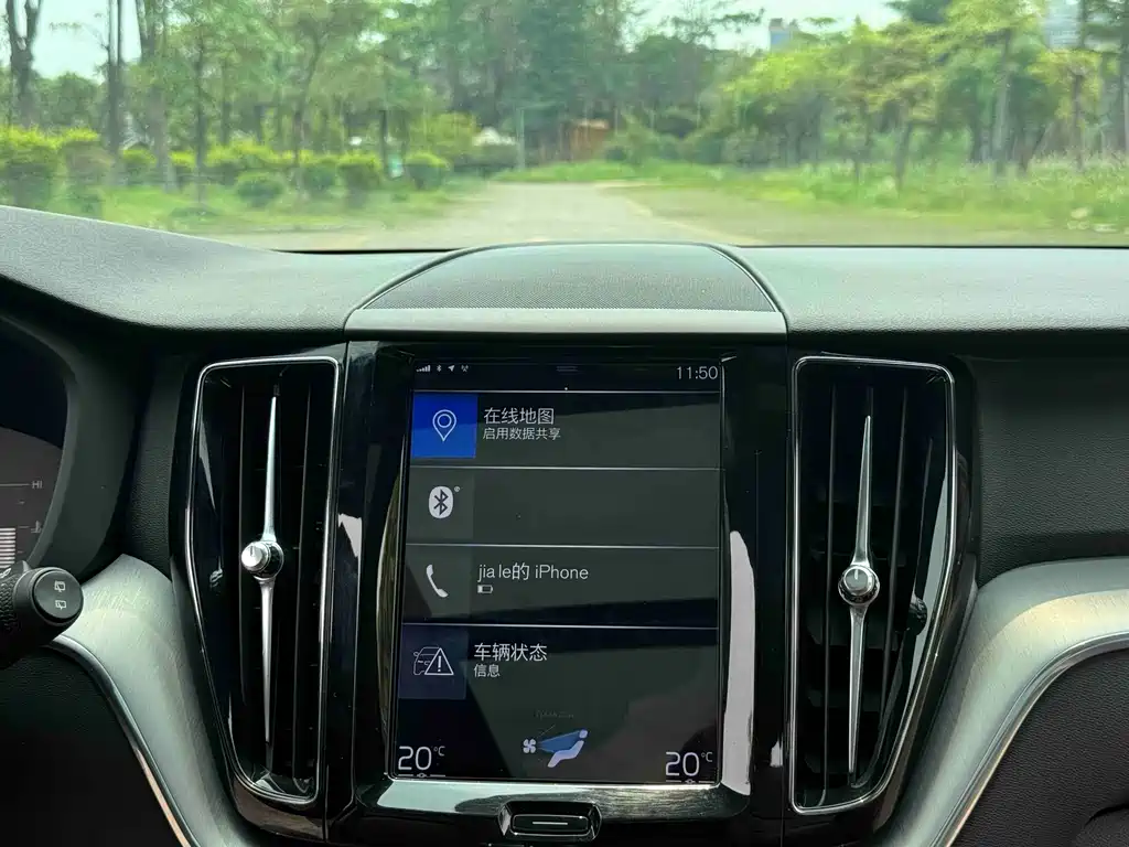 Volvo XC60 2020 — фото 20