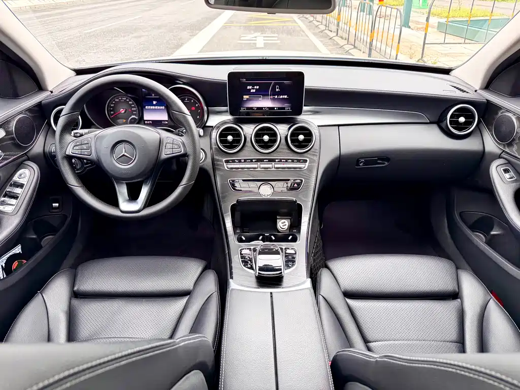 Mercedes-Benz C-Class 2018